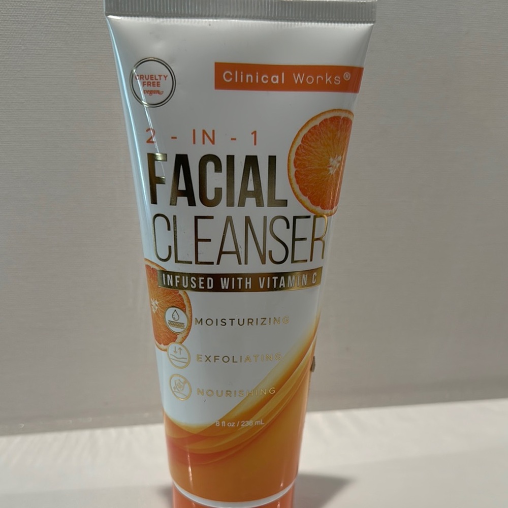 Clinical Works 2 in 1 Facial Cleanser infused with Vit C in 8 fl oz.